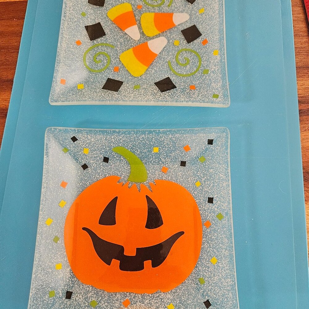 two princess house Halloween dishes pumpkin and candy corn